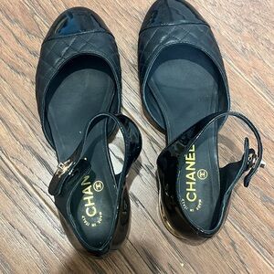 Vintage Black Quilted Flats